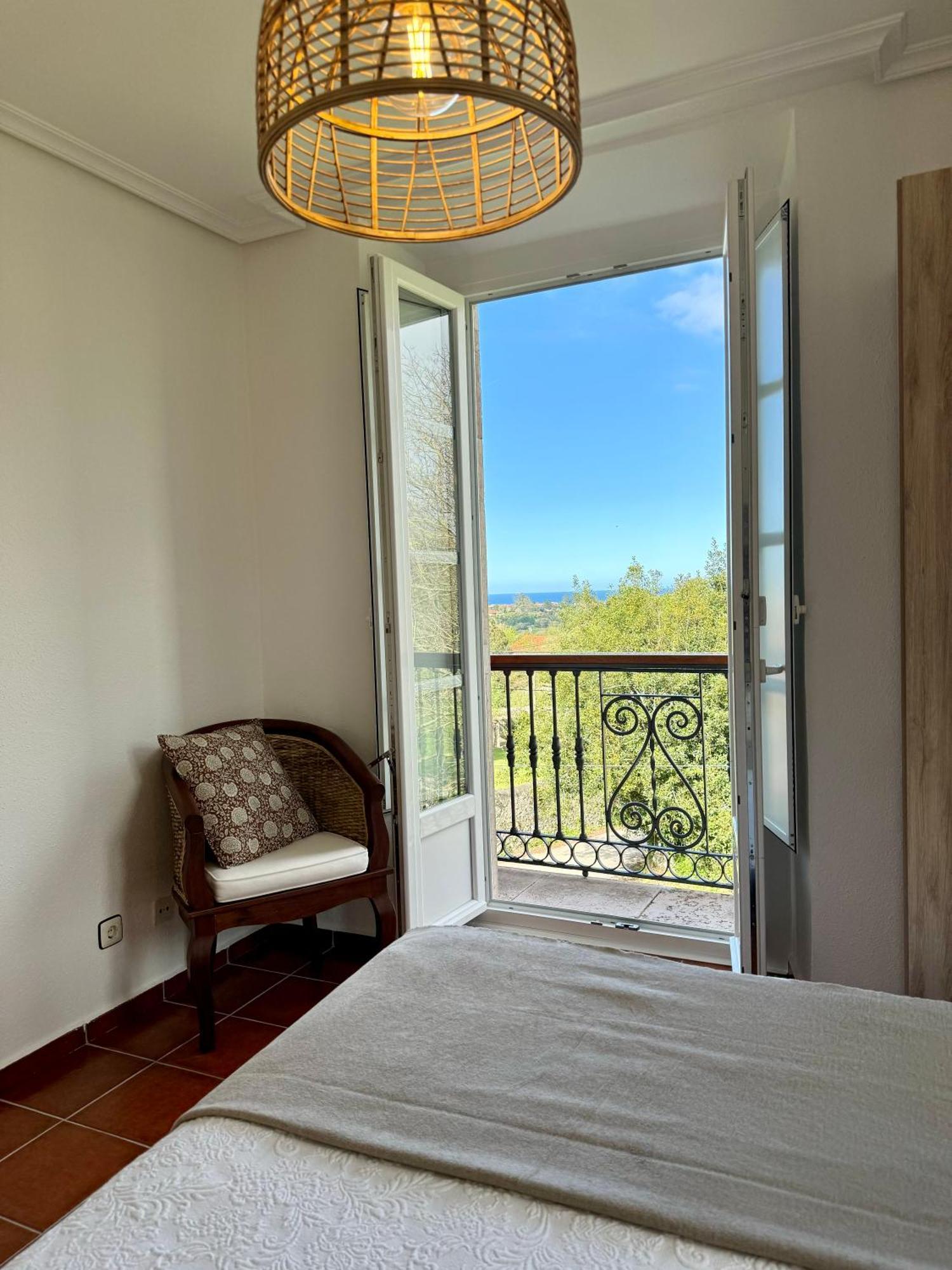 Apartamentos Santa Marina リャネス エクステリア 写真