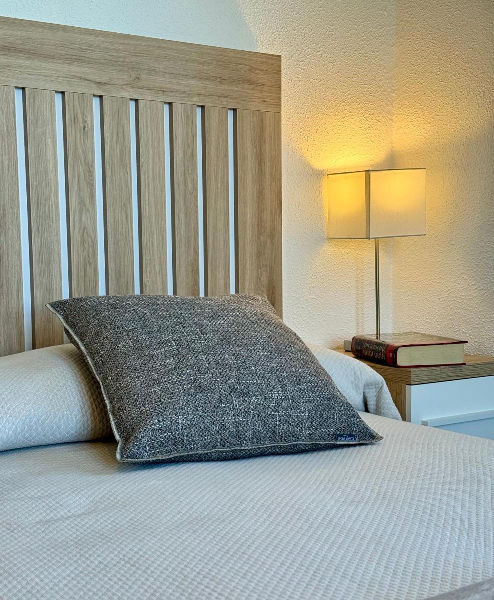 Apartamentos Santa Marina リャネス エクステリア 写真