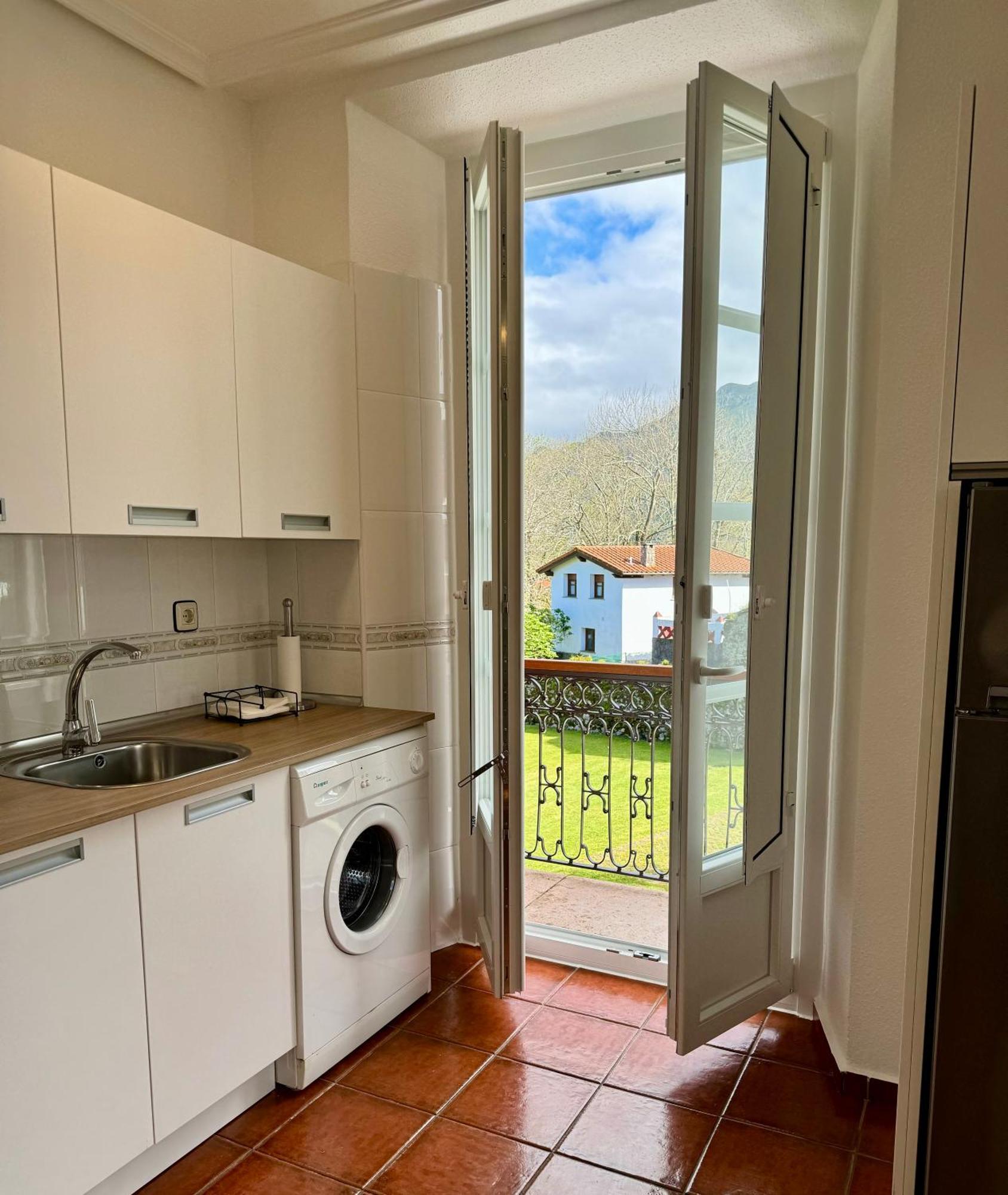 Apartamentos Santa Marina リャネス エクステリア 写真