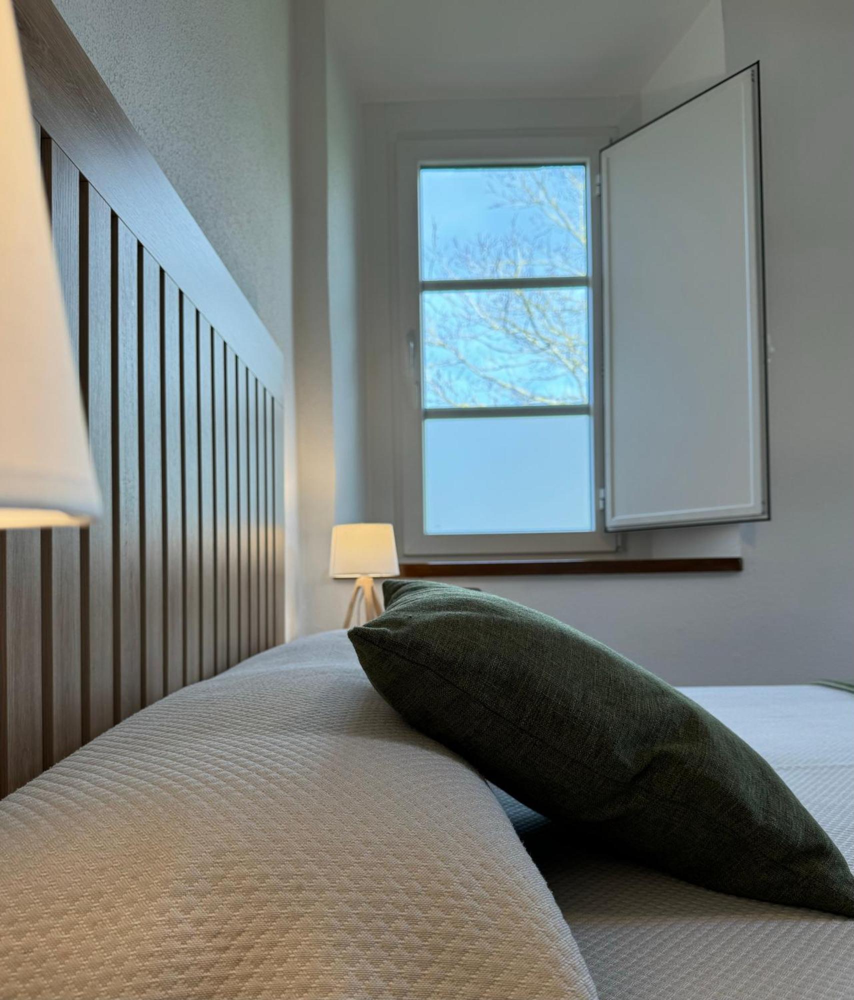 Apartamentos Santa Marina リャネス エクステリア 写真